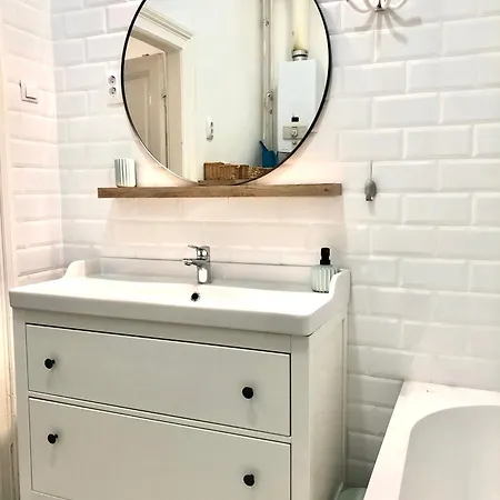 Szentkiralyi Art Studio * Budapest